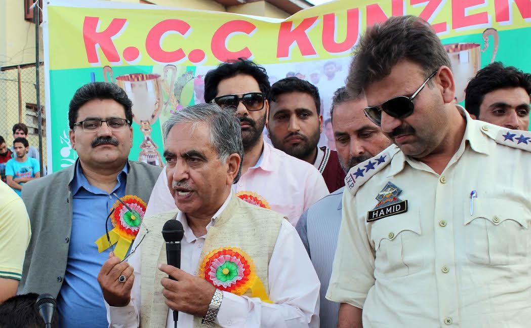 Govt pushed younger generation into uncertainty and hopelessness: Hassan Mir